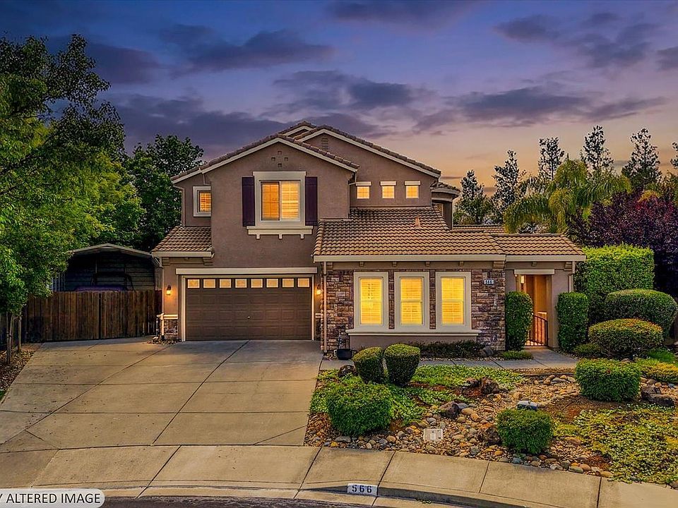 566 Santa Teresa Court in Vacaville